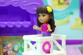 儿童益智玩具：爱冒险的朵拉来到了到海边度假  迪士尼玩具视频封面