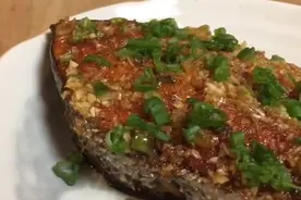 家常蒜烧鲑鱼 1分钟学会视频封面
