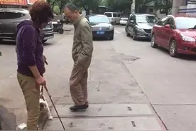 小猫被困电缆井：大妈喂它一年多，绍兴女孩致电电力部门救出图片