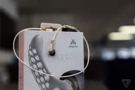 199美刀：Jaybird推出Freedom系超薄蓝牙耳机图片