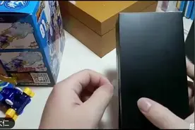 魅族Pro7开箱，手机不是很贵但是包装却很高大上，我差点没弄明白视频封面