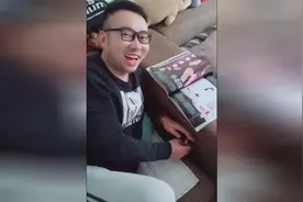 笑声中带着绝望，有些人面上笑着，心里却在滴血视频封面