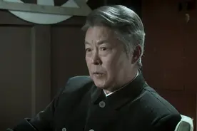 学生为了最好一个名额想使出阴招，老师一句话，让他彻底沉默了！视频封面