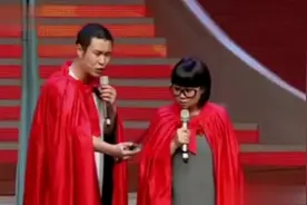 二人转霸王别姬，小沈阳这霸王是来搞笑的吗，笑翻了