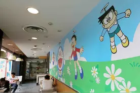 哆啦A梦来肯德基西城广场店了 好玩更好吃哦图片