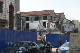 啄木鸟在行动：东泺河路以西拆迁片区无降尘措施 刮风扬尘严重图片