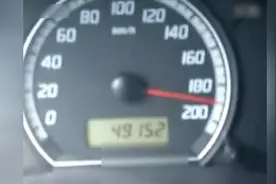 冒死测试雨燕的极限速度，时速200km，爆表了直接！视频封面