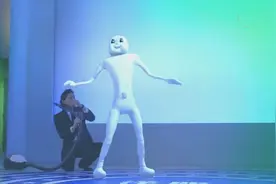 一件超能力西装，丑男穿上直接变成无敌大帅哥视频封面