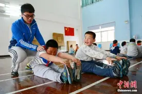 减肥课恋爱课灵学 大学里的这些奇葩课都教些啥？图片