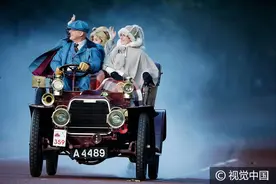 老爷车也疯狂：英国皇家汽车俱乐部举办年度老爷车环行活动图片