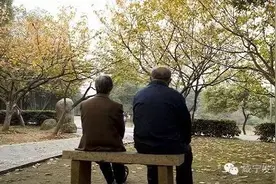 福利超有爱！咸宁老人竟然有这么多福利待遇，赶紧帮爸妈收着！图片