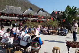西双版纳团州委、州青联联合开展“勐巴拉娜西青年讲坛——走进基诺文化”活动图片
