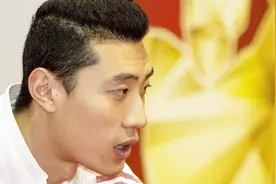 《球星说》八一男排队长仲为君接受专访，内含惊喜哦！视频封面