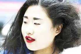 “小仙女”王守英叱咤各种节目这么久 最终被主持人怼哭了视频封面