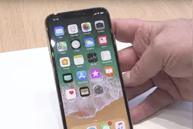 青春版iphone X？小屏旗舰iphoneSE2真的来了！怎么样心不心动？视频封面