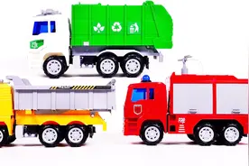 儿童卡通玩具塑料汽车，玩具消防车和垃圾车视频封面