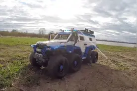 乐高 LEGO MOC 西伯利亚征服者 Avtoros Shaman 8x8 超级越野车视频封面