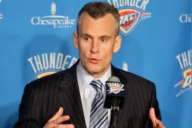 多诺万：不后悔让罗伯森砍博古特图片