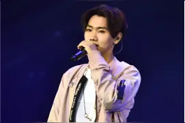 汪苏泷回应男男床照门 隔空喊徐良打榜图片