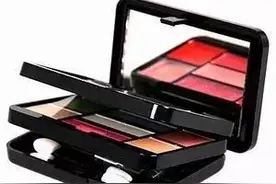 日本OL最钟情的眼影，总有一款适合你！图片