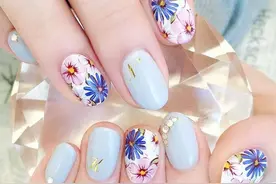 居家美女也能拥有闪亮指甲 美甲只需十步轻松打造闪亮美甲图片