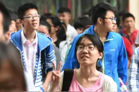 2016高考首场科目考试结束图片