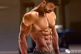 当女网友看到肌肉男脱掉上衣...整个世界都沸腾了！图片