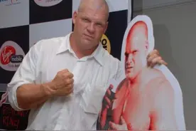 WWE恐怖杀人魔！凯恩的私下照片！你都见过么？图片