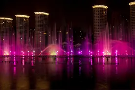 五彩缤纷·如意河喷泉篇图片