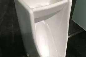 这种小便池的诞生，简直是为地球做出了巨大贡献图片