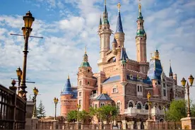 上海迪士尼乐园今天开园，史上最全迪士尼攻略快接住！图片