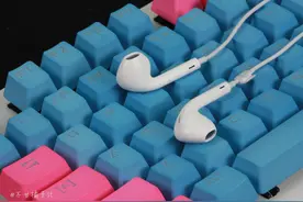 没什么人知道辨认正品耳机就这一步图片