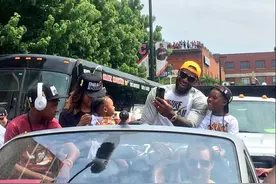 骑士夺冠游行全城出动！这个冠军他们等了52年图片