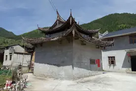 福建贫穷的乡村，空无一人图片