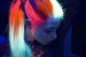 #荧光彩虹发色#Blacklight 妈妈问我为什么这么浪！图片