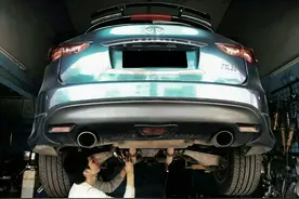 英菲尼迪FX35加装双排气阀门图片