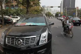 豪车不悬挂车牌就能随便停放？盘点那些没悬挂车牌的豪车图片
