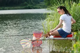 钓鱼美女大海选，快来看看哪一位最美！图片