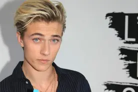 if时尚专访Lucky Blue Smith：听他说中文好苏视频封面