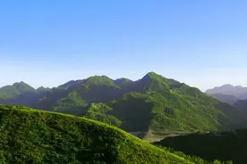 航拍郧西夹河风光视频封面
