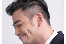 杨烁发起挑战 豌豆酒窝 不服来战！图片