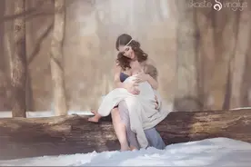 你不知道，当怀抱着婴儿哺乳时，你是多么美图片