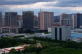 太原诡谲奇幻的云层，很多网友惊呼没见过图片
