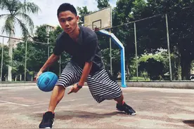 吴悠球场帅气写真 无愧“中国街球第一人”，nba才是你的舞台图片