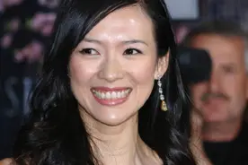 章子怡怒斥侵犯3岁女童凶手：阉割他！ 汪峰力挺视频封面
