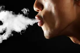 吸100根烟后的恐怖现象 还敢抽烟吗？