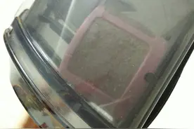 慎入！吸螨仪吸完被子我鸡皮疙瘩都起来了, 被子竟然这么脏图片