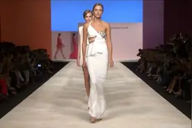 长腿细腰模特演绎ERMANNO SCERVINO2013春夏大秀视频封面