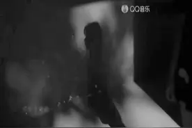 郁欢的这首《烟火里的尘埃》，你不听真的是你的失误！视频封面