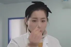 这个美女护士居然把昏迷20多年的植物人扎醒了！真6视频封面